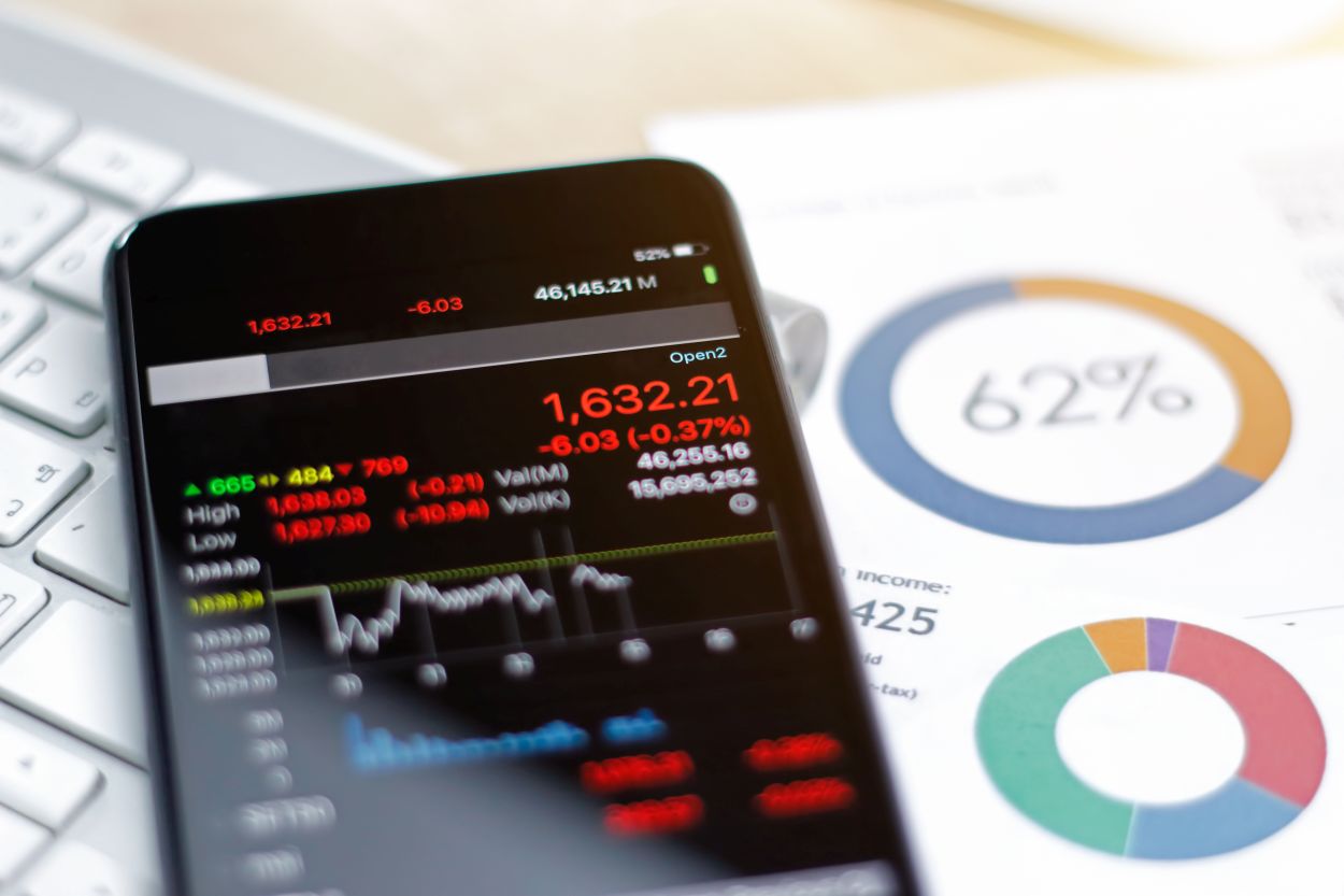 Prognoza USD/JPY: nadal buduje presję